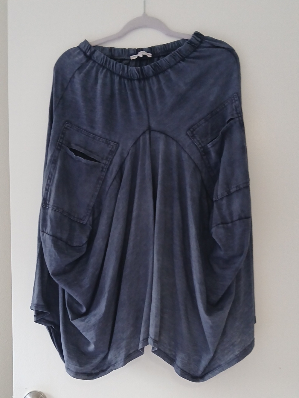 Tempo Paris Relaxed Blue Women's Skirt  with Pocket Detail Nwot Size Med.